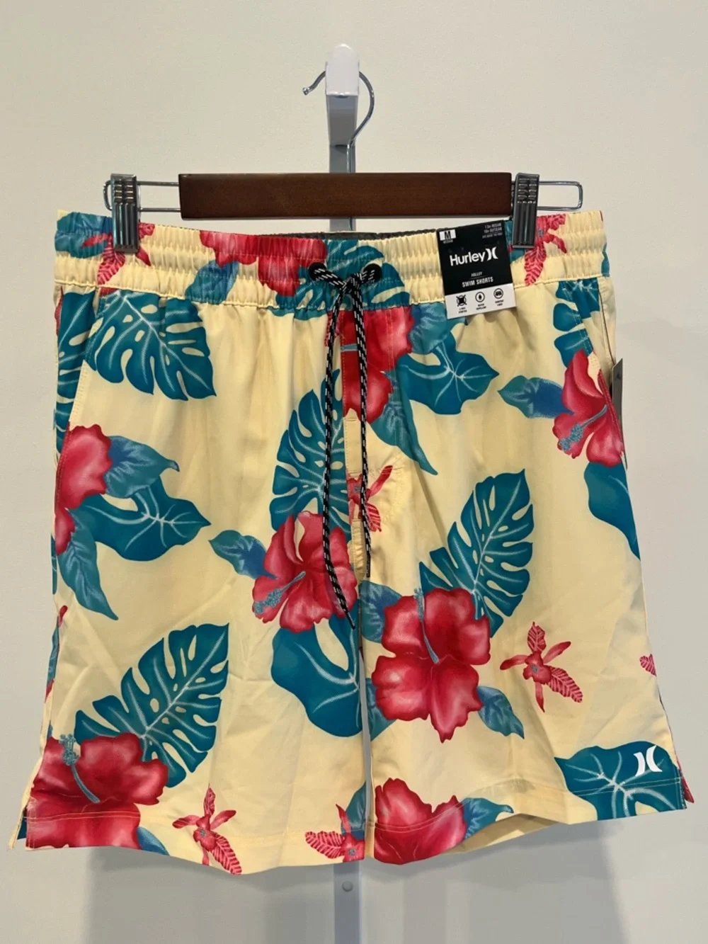NWT Hurley Yellow Blue Pink Floral Swim Trunks Shorts Mens Sz Medium